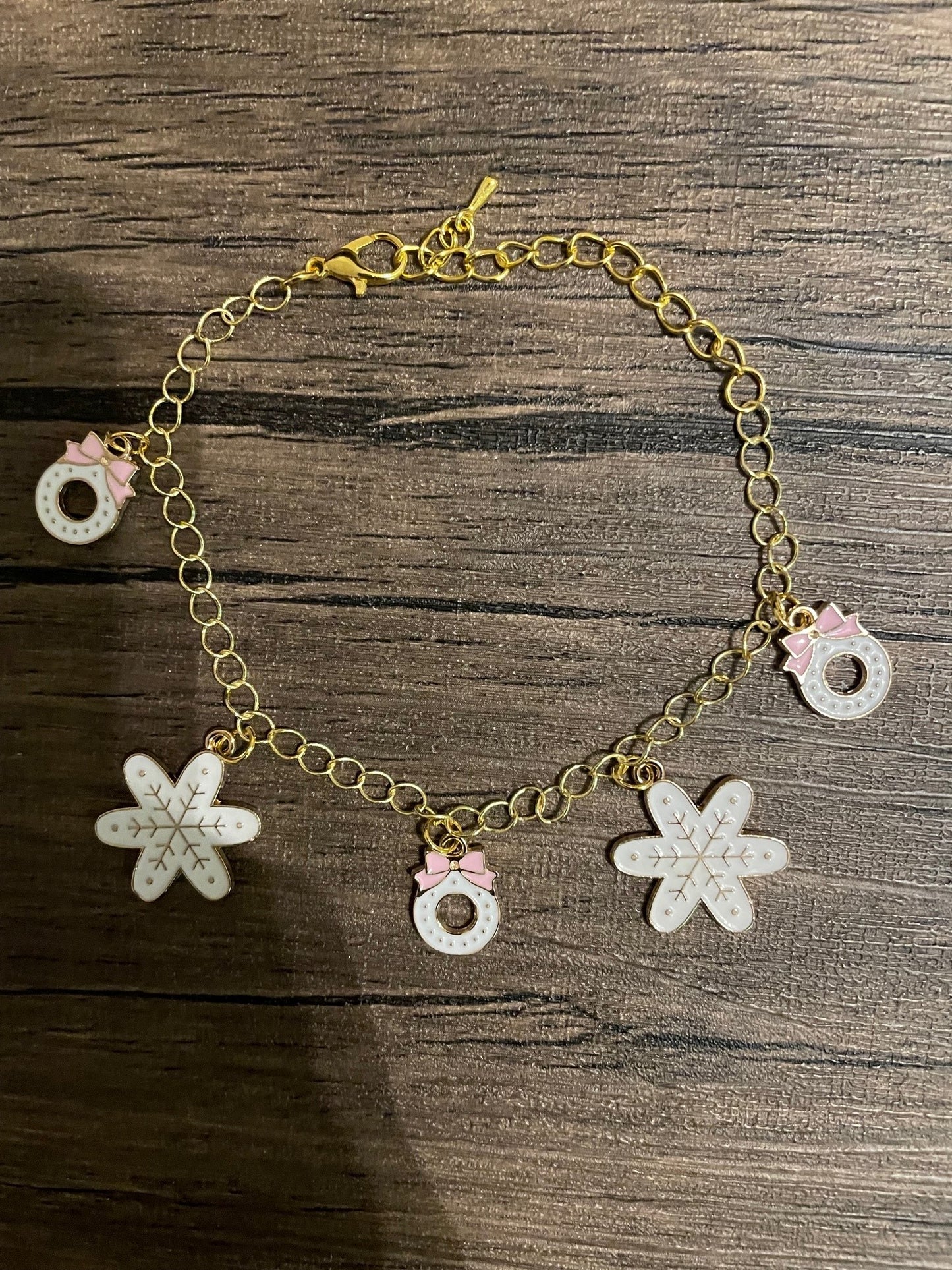 White Wreath and Snowflake Charm Bracelet